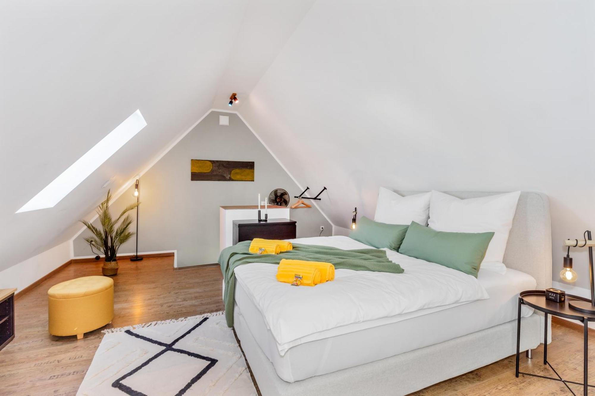 Svyvo Siegburg - Cozy Serviced Apartments Near Cologne & Bonn الغرفة الصورة